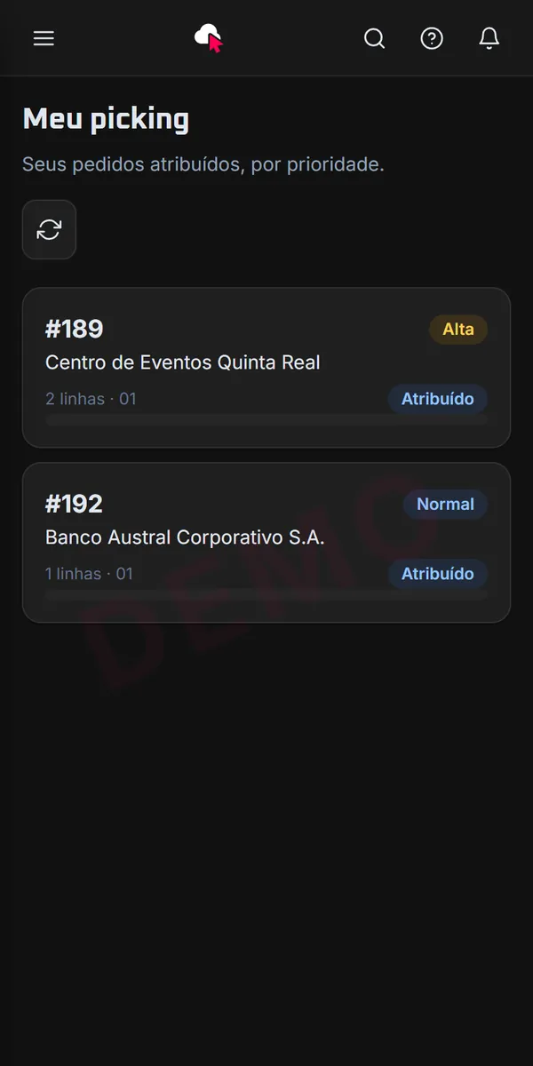 Picking no celular do operador de depósito, com os pedidos por prioridade